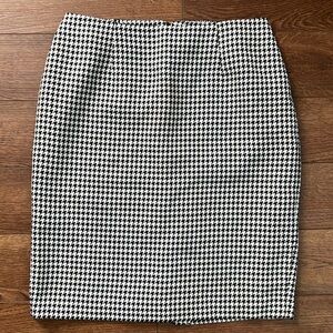 EUC Jones Studio Houndstooth Pencil Skirt 16W